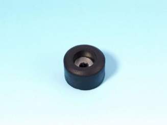 Adam Hall Gummifuß 25 x 15 mm mit Stahlscheibe 